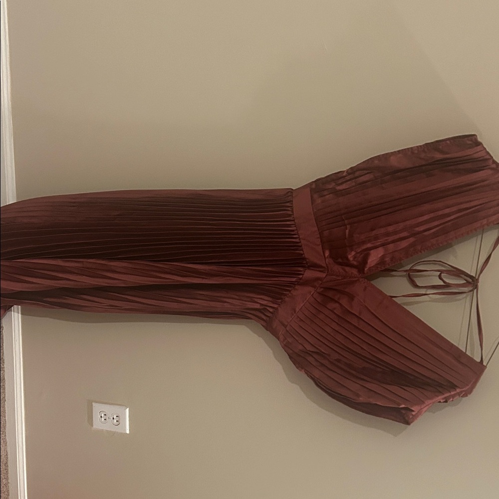 Elegant Burgundy Pleated Dress